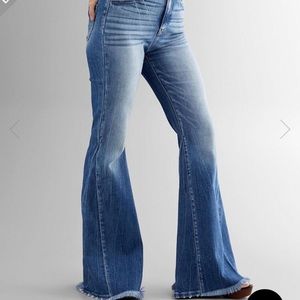 KanCan Ultra Rise High Super Flare Jean